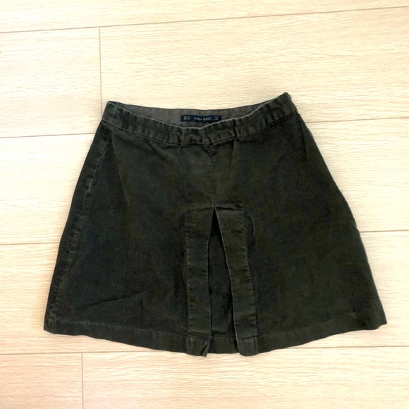 Zara olive skirt - Picture 1 of 3